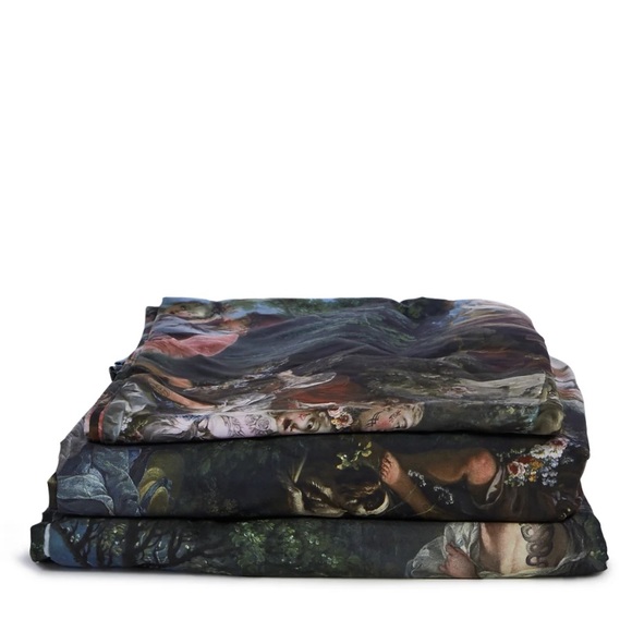 Dolls Kill Da Vinci Bed Set - Picture 2 of 3